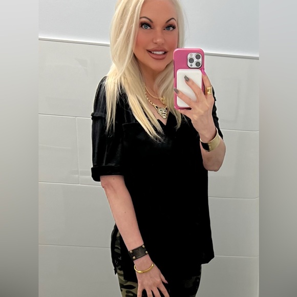 021 Black V neck Pocket Raw Detail Short Sleeve Oversized Tee - Picture 5 of 17